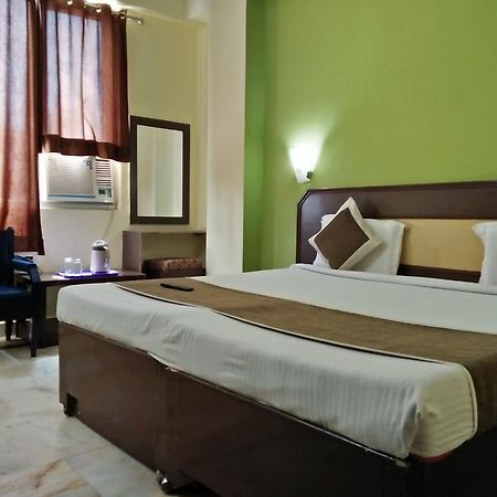 Hotel Zee Агра Стая снимка