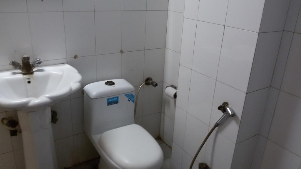 Hotel Zee Агра Екстериор снимка